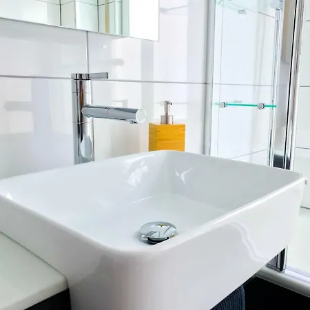 公寓 Schoene, Neue Am Rhein Und Mit Balkon *