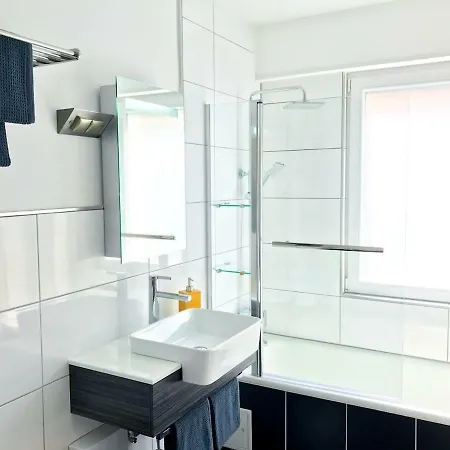 Schoene, Neue Am Rhein Und Mit Balkon 公寓 莱茵河畔的宾根