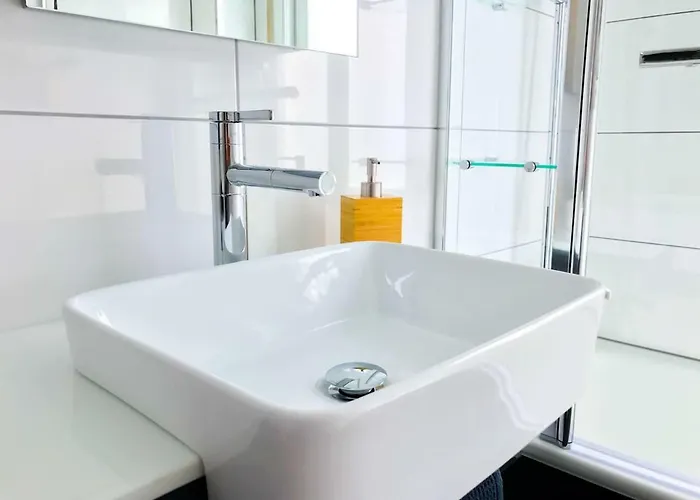 Apartamento Schoene, Neue Am Rhein Und Mit Balkon *